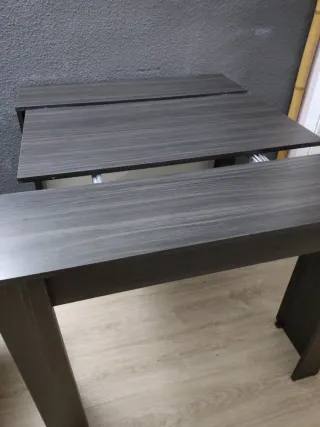 Mesa consola oscura