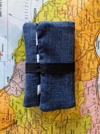 Porta tabacco in denim con zip