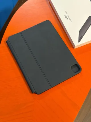 Teclado Magic Keyboard iPad Apple Negro