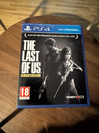 PS4 Slim 1TB + 2 Mandos + 5 Juegos