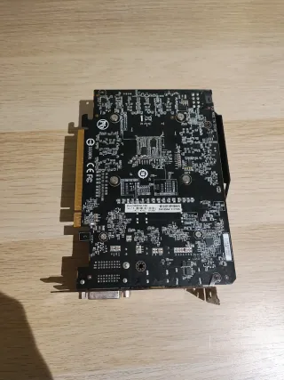 Tarjeta Gráfica Gigabyte 1060 3gb one fan