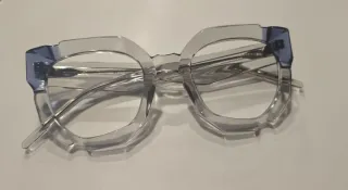 Montura gafas Óscar Mamooi listas para graduar.