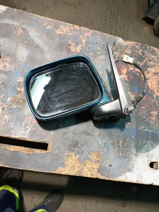 Retrovisor Izquierdo Nissan Terrano 2