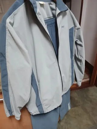 Conjunto chándal gris y azul