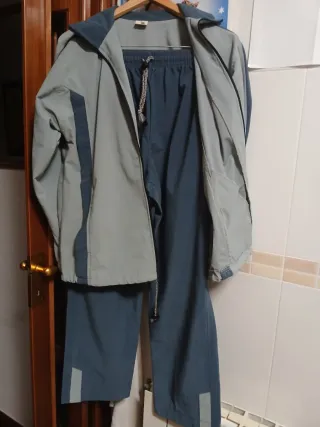 Conjunto chándal gris y azul