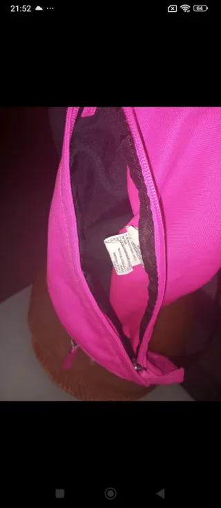 Top Nike y bandolera negro