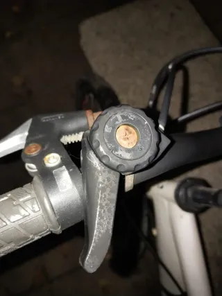 Bicicleta 24 rosa e bianca