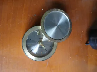 Relógio de Mesa Swiza Quartz