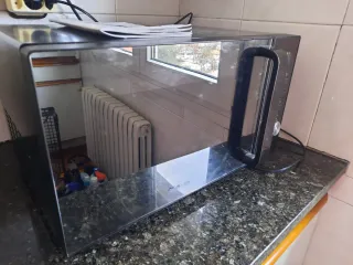 Microondas casi nuevo