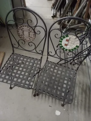 Coppia sedie vintage in metallo con mosaico