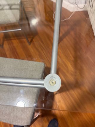 Mesa de cristal y 3sillas metálicas Mesa 80x1,40