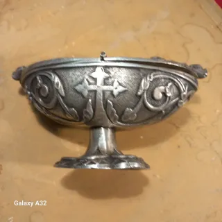 Naveta de iglesia antigua