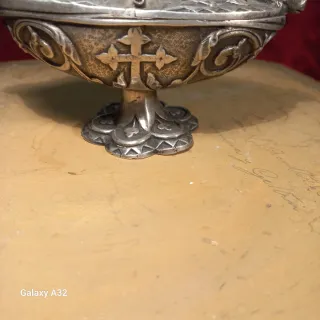 Naveta de iglesia antigua