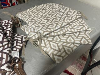 Cuscini per sedie tessuto fantasia geometrica 8