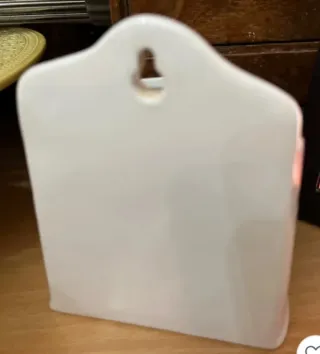 Porta sale da muro in ceramica