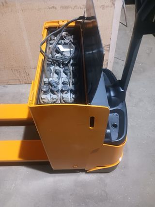 Transpaleta STILL eléctrica