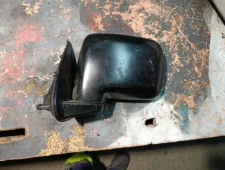 Retrovisor derecho Nissan Terrano 2