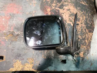 Retrovisor derecho Nissan Terrano 2