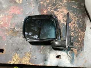 Retrovisor derecho Nissan Terrano 2