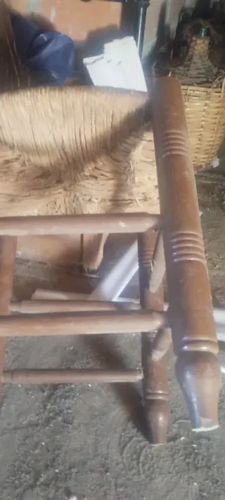 Sillas antiguas de madera