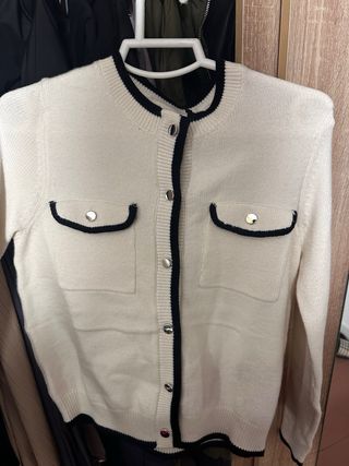 Jersey beige y negro