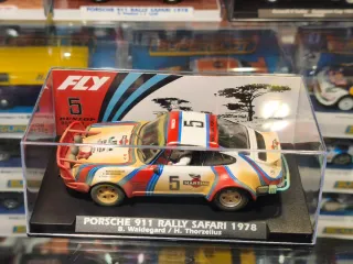 Fly A2100AR Porsche 911 Rally Safari Sucio