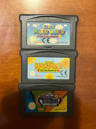 Game Boy Advance + 3 juegos + 2 fundas de juegos