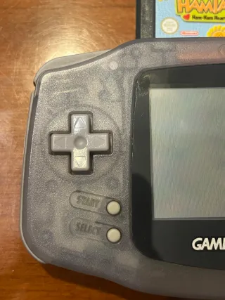 Game Boy Advance + 3 juegos + 2 fundas de juegos