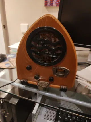 Radio Antigua Madera Colección funcionando