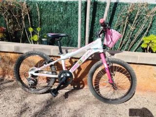 Bicicleta Infantil Megamo 20 Rosa y Blanca