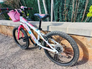 Bicicleta Infantil Megamo 20 Rosa y Blanca