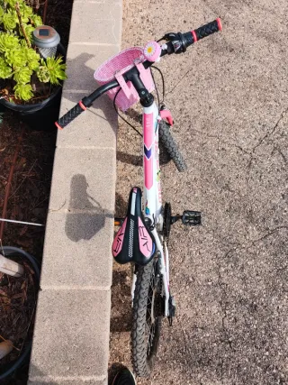Bicicleta Infantil Megamo 20 Rosa y Blanca