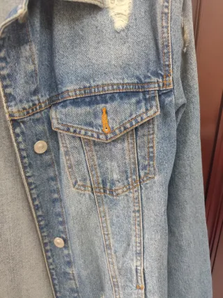 Chaqueta vaquera Stradivarius azul