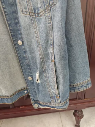 Chaqueta vaquera Stradivarius azul