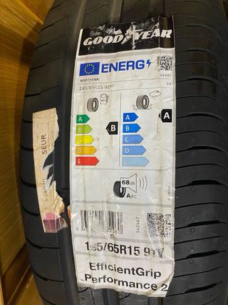 Neumáticos Goodyear EfficientGrip 195/65 R15 91V