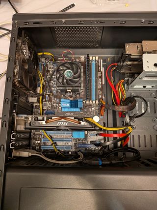 Ordenador PC AMD FX-8370E, R7-260X, 8GB, 240GB SSD