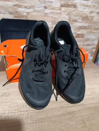 Zapatillas Nike Revolution 7 Negras Hombre/Mujer