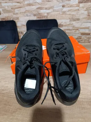 Zapatillas Nike Revolution 7 Negras Hombre/Mujer