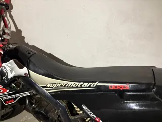 Plásticos y asiento Derbi Senda Supermotard
