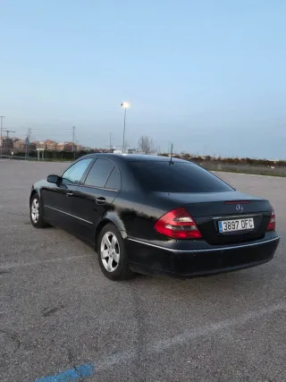 Mercedes-Benz Clase E 2004