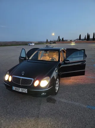 Mercedes-Benz Clase E 2004