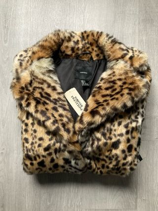 Abrigo pelo sintético leopardo Forever 21 talla S