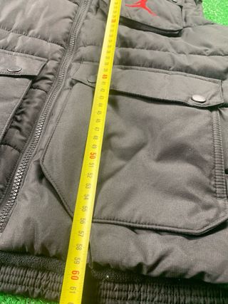 Chaleco Nike Jordan negro original 12-13 años