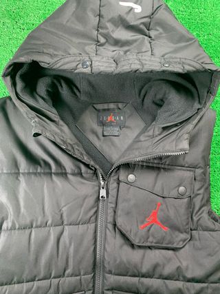 Chaleco Nike Jordan negro original 12-13 años