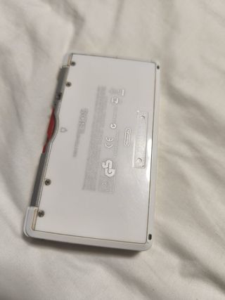 Nintendo 3DS Blanca( solo entrega a mano)
