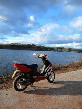 Peugeot Speedfight 1 Roja y Blanca