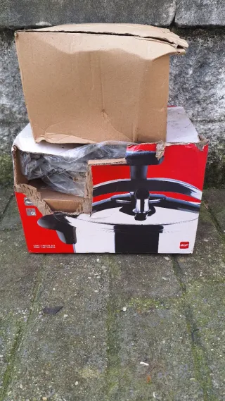 Olla a presión MGF nueva en caja