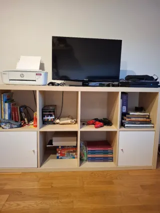 Estantería modular KALLAX beige/blanca