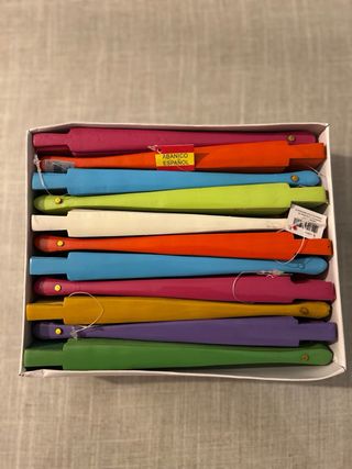 Caja de abanicos multicolor