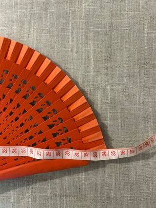 Caja de abanicos multicolor